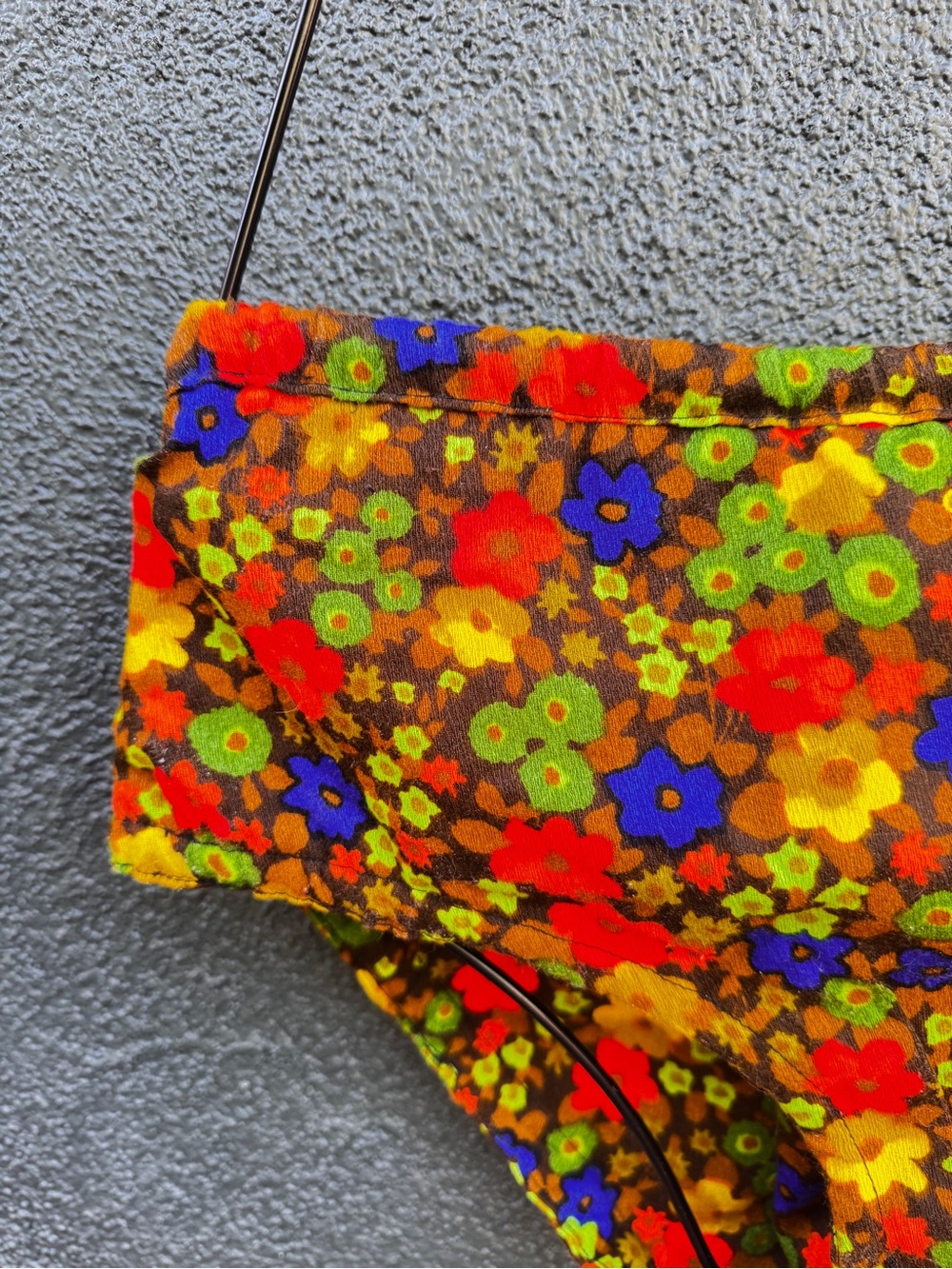 70s Vintage Bright Floral Bark Cloth Bikini Sz M - Picture 4 of 16